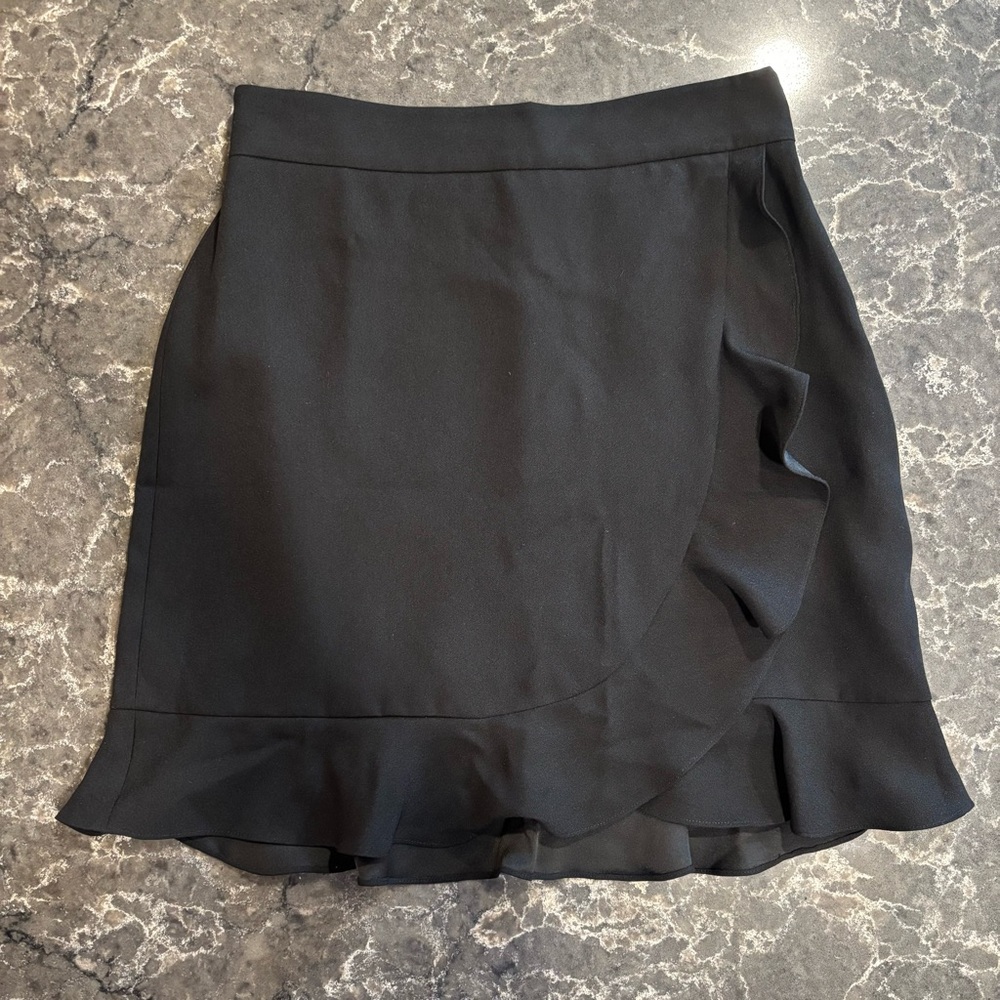 Club Monaco Black mini skirt with ruffled detail